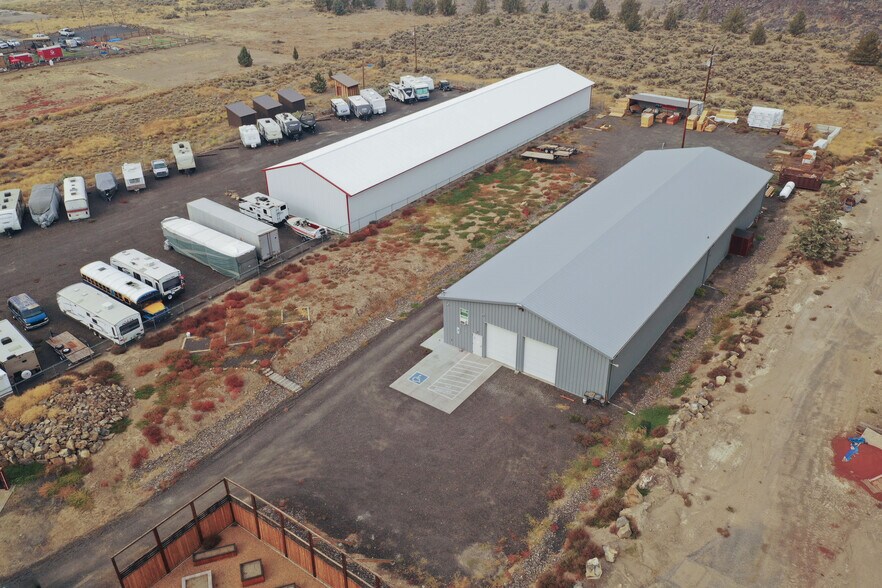 More Photos Of 14079 SW Commercial Loop Rd, Terrebonne Warehouse For Sale