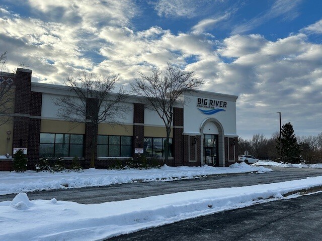 Primary Photo Of 9636 161st St, Orland Park Storefront For Sale