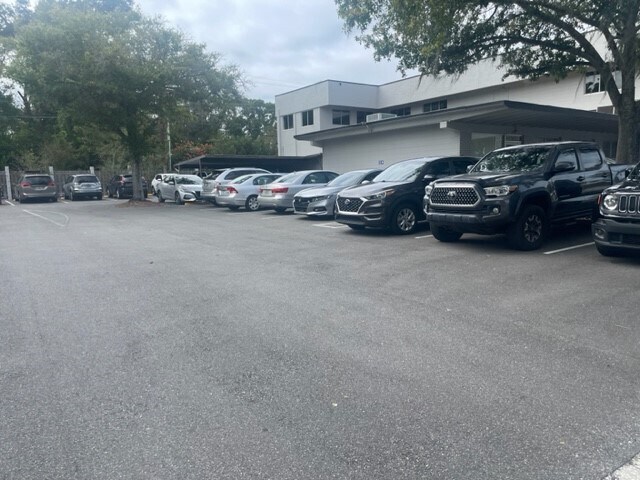 More Photos Of 1815 Crystal Lake Dr, Lakeland Office For Lease