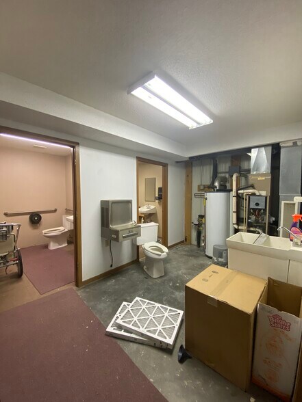 More Photos Of 310 2nd St, Boscobel Warehouse For Lease