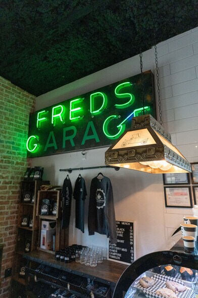 More Photos Of 609 Avenue H, Shallowater Auto Repair For Sale