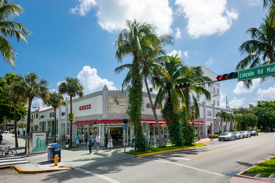 More Photos Of 540 Lincoln Rd, Miami Beach Office For Lease