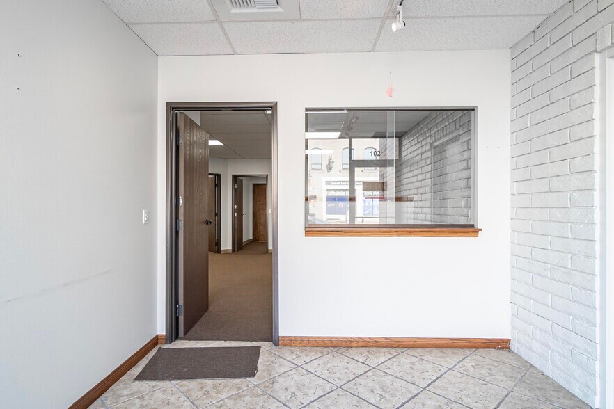 More Photos Of 100 S Citrus Ave, Covina Office For Sale