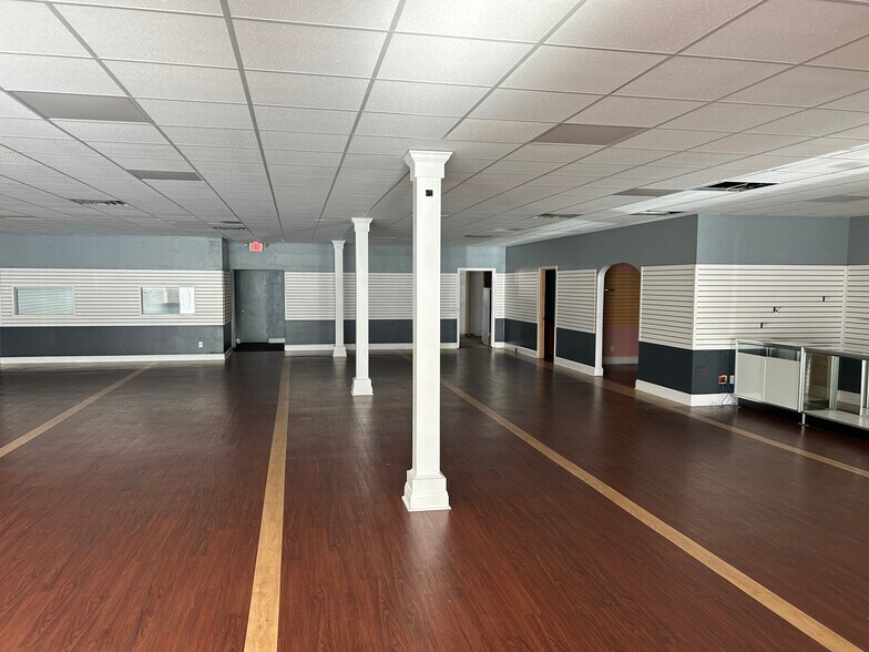 More Photos Of 3622 Maccorkle Ave, Charleston Storefront Retail Office For Sale