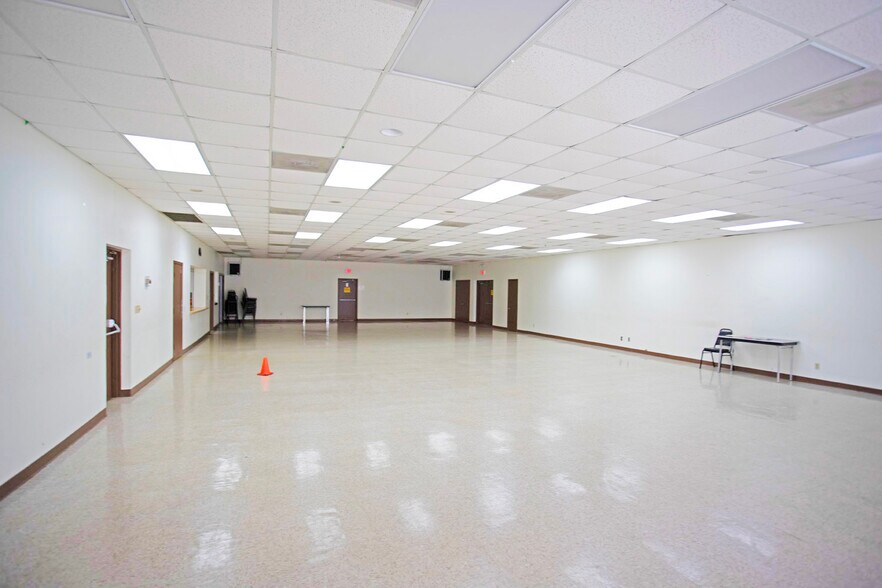 More Photos Of 5995 Dr Martin Luther King Jr St S, Saint Petersburg Religious Facility For Sale