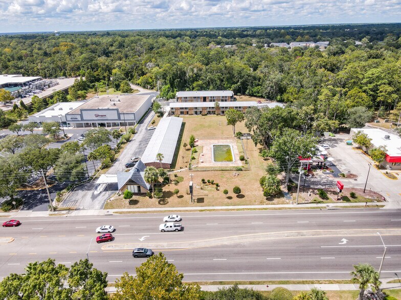 More Photos Of 2820 NW 13th St, Gainesville Land For Lease