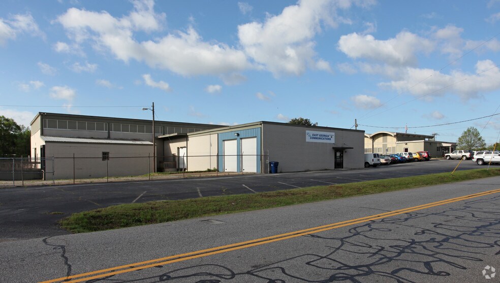 More Photos Of 110 Newton Bridge Rd, Athens Warehouse For Lease
