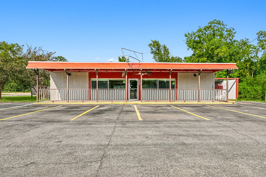 More Photos Of 1851 Florida St, Mandeville Restaurant For Sale