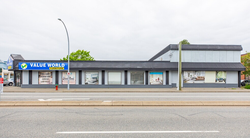 More Photos Of 32009 S Fraser Way, Abbotsford Storefront For Sale