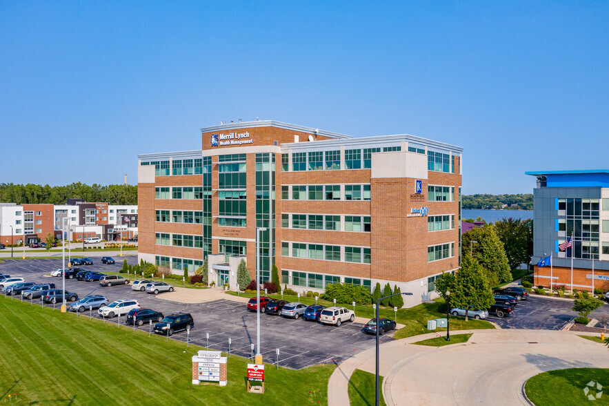 Primary Photo Of 480 Pilgrim Way, Green Bay Office For Lease