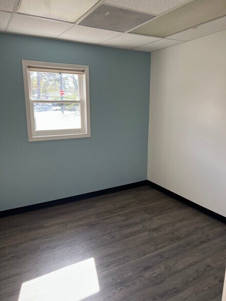 More Photos Of 207 Upper Riverdale Rd, Riverdale Medical For Sale