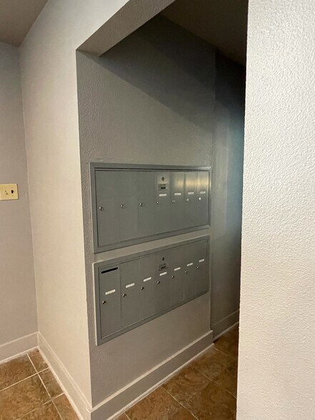 More Photos Of 5 Upper Cibolo Creek Rd, Boerne Light Manufacturing For Lease
