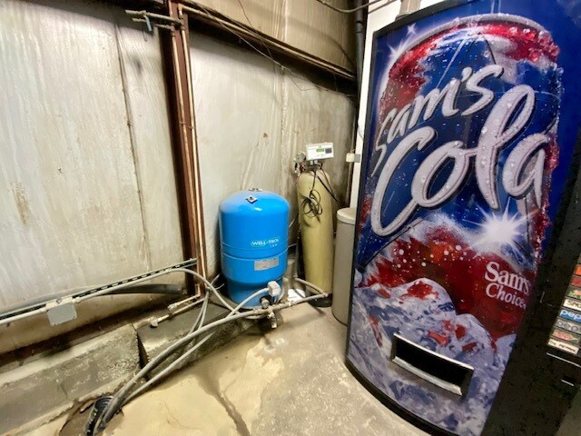 More Photos Of 703 W 13th St, Muncie Warehouse For Sale