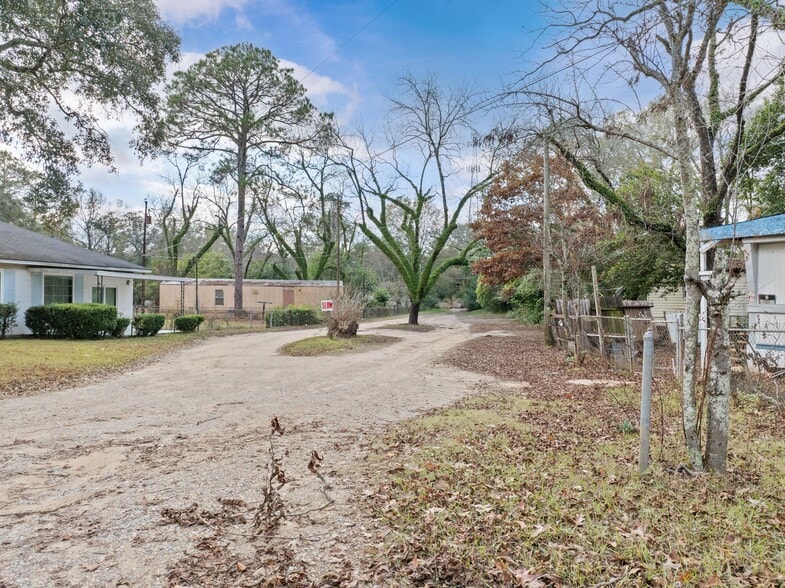 More Photos Of 515 Pine Bluff Rd, Albany Manufactured Housing Mobile Home Park For Sale