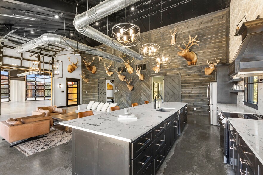 More Photos Of 9016 Private Road 2329, Terrell Lodge Meeting Hall For Sale