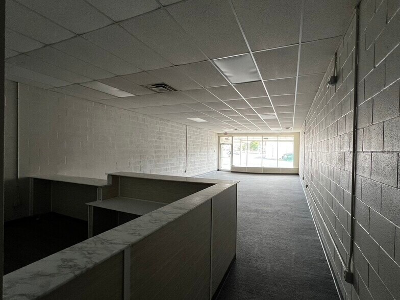 More Photos Of 114-116 E Auglaize St, Wapakoneta Unknown For Lease