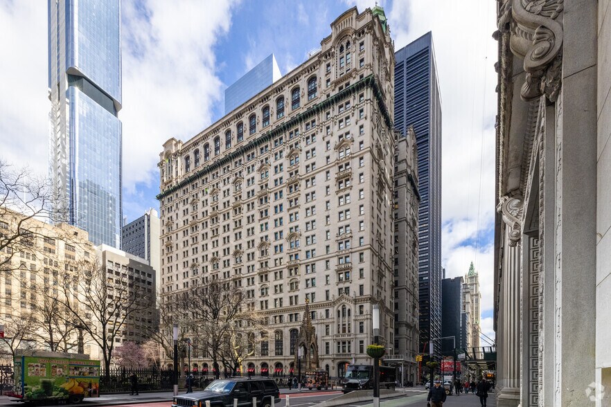 Primary Photo Of 111 Broadway, New York Unknown For Lease