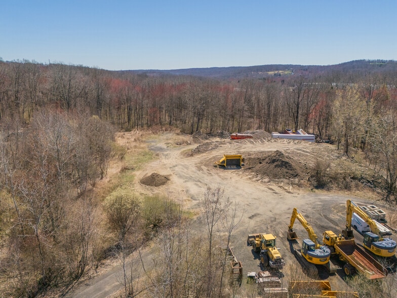 More Photos Of 106 Willenbrock Rd, Oxford Light Manufacturing For Sale