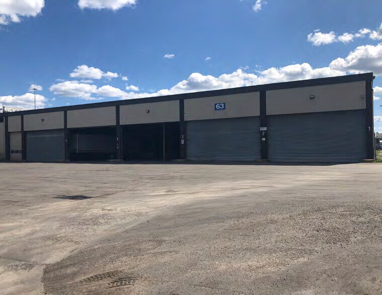 More Photos Of 2200 Islington Ave, Toronto Distribution For Lease