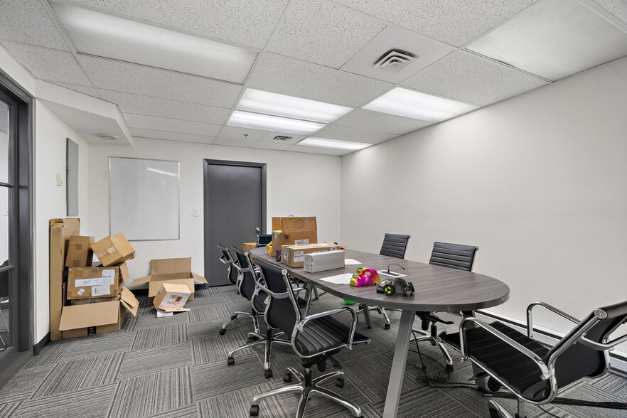 More Photos Of 19 Bastion Sq, Victoria Office For Lease