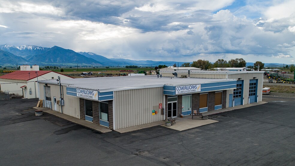 More Photos Of 41198 Old Hwy 30, Baker City Freestanding For Lease