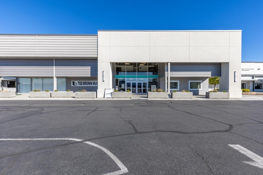 More Photos Of 2600 N Columbia Center Blvd, Richland Unknown For Lease