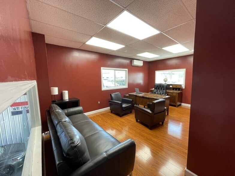 More Photos Of 655 Mapunapuna St, Honolulu Warehouse For Lease