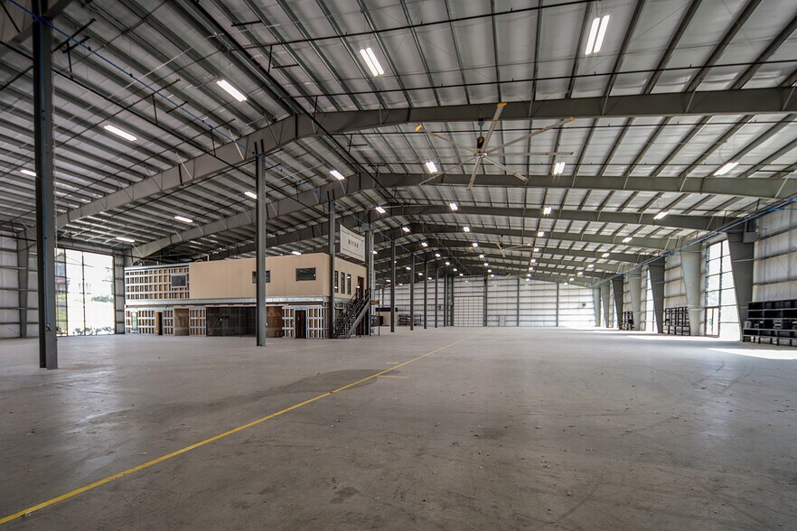 More Photos Of 1771 Robinson Road, Grand Prairie Warehouse For Sale