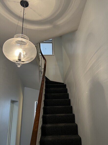 More Photos Of 910 Plum St, Cincinnati Loft Creative Space For Sale