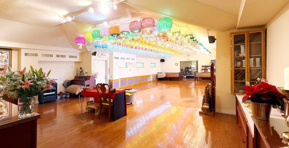 More Photos Of 1130 Abrams Rd, Richardson Specialty For Sale