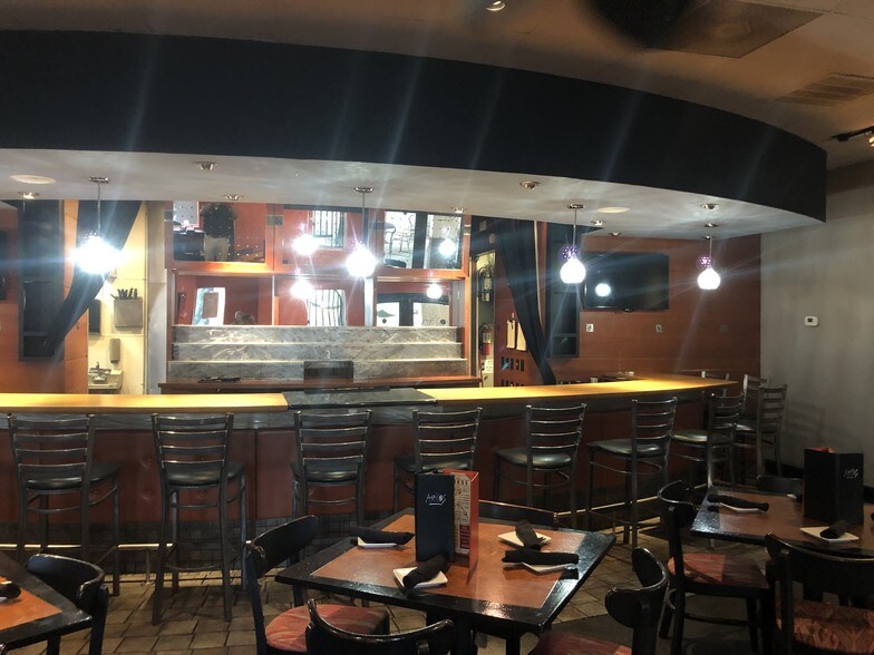More Photos Of 109 Old Chapin Rd, Lexington Storefront Retail Office For Lease
