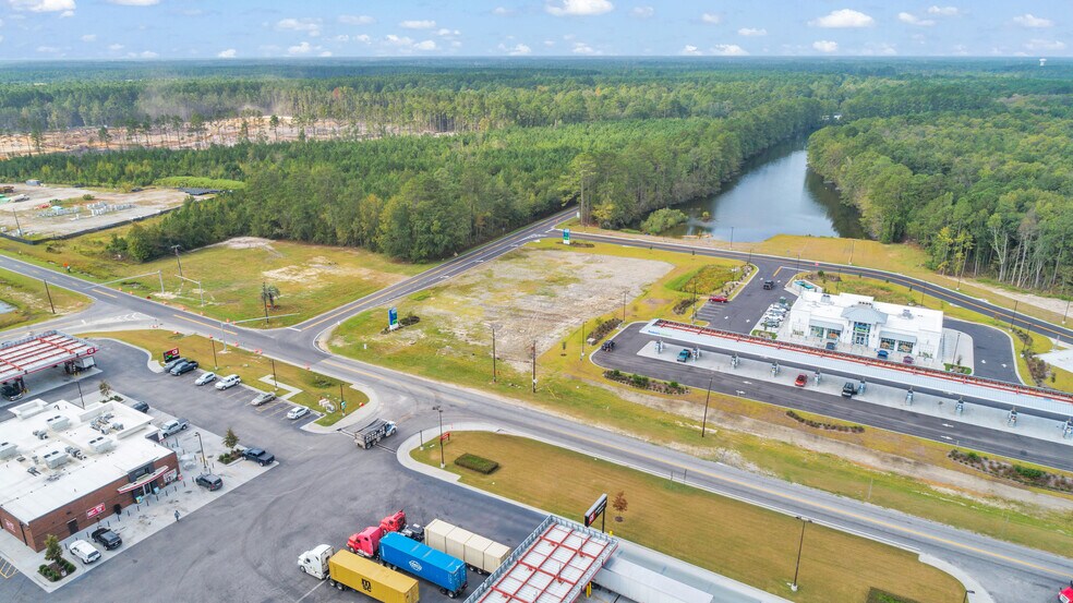 More Photos Of 2905 Little Neck Rd, Bloomingdale Land For Lease