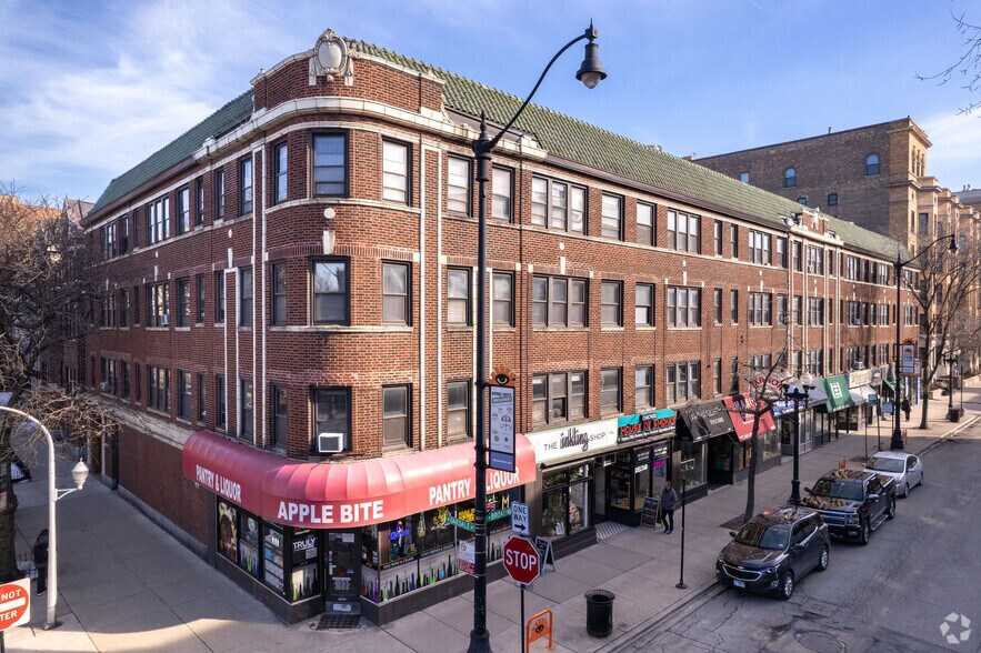 More Photos Of 2903 N Broadway St, Chicago Apartments For Lease