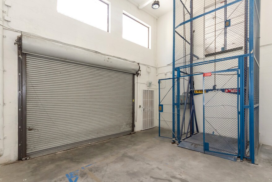 More Photos Of 741 E 14th Pl, Los Angeles Warehouse For Lease