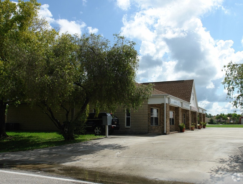 More Photos Of 13102 Palm Beach Blvd, Fort Myers Office For Sale