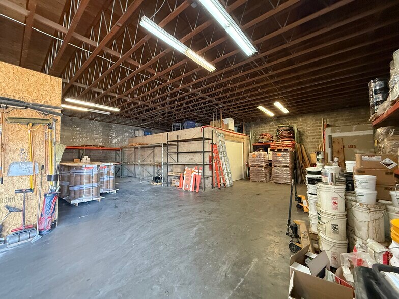 More Photos Of 205 S Dawson St, Seattle Manufacturing For Lease
