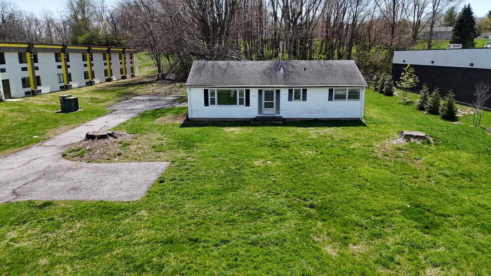 More Photos Of 3731 E Market St, Logansport Office Residential For Sale