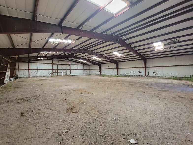 More Photos Of 2984 Sweetwater Pk dr, Garden City Industrial For Lease