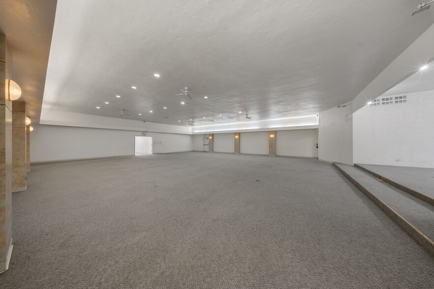 More Photos Of 701 H St, Modesto Loft Creative Space For Sale