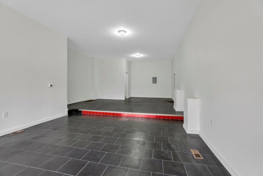 More Photos Of 4805 Livernois, Detroit Freestanding For Lease