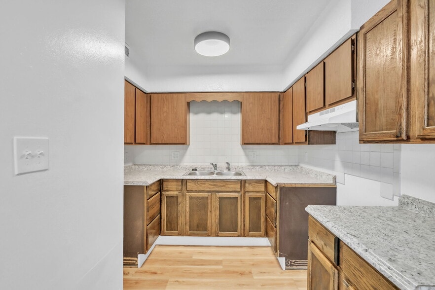 More Photos Of 211 Elyria Dr, Knoxville Apartments For Sale