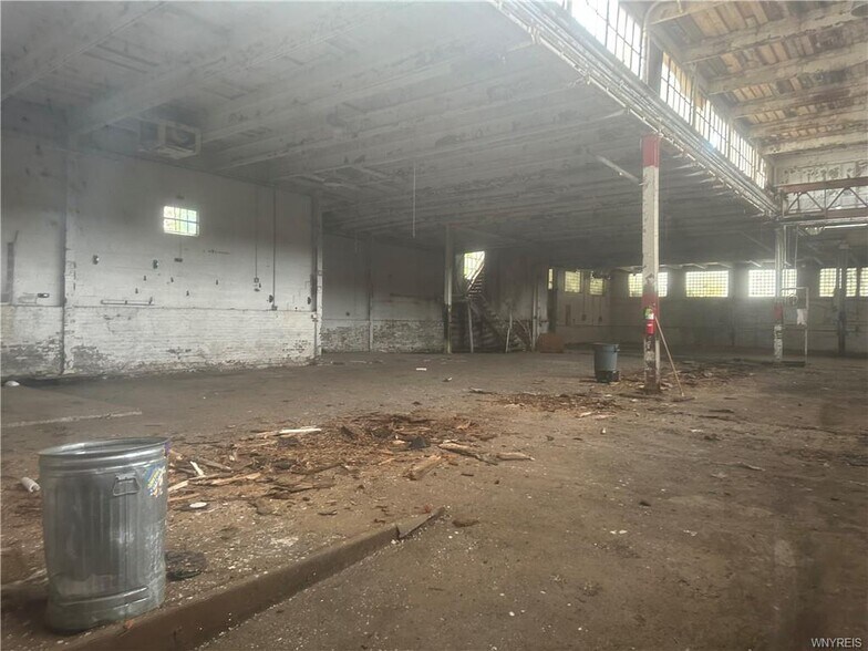 More Photos Of 1791 Fillmore Ave, Buffalo Distribution For Lease