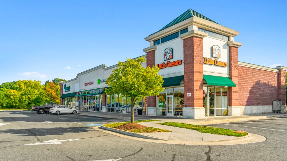 More Photos Of 360-400 Gateway Dr, Winchester General Retail For Lease