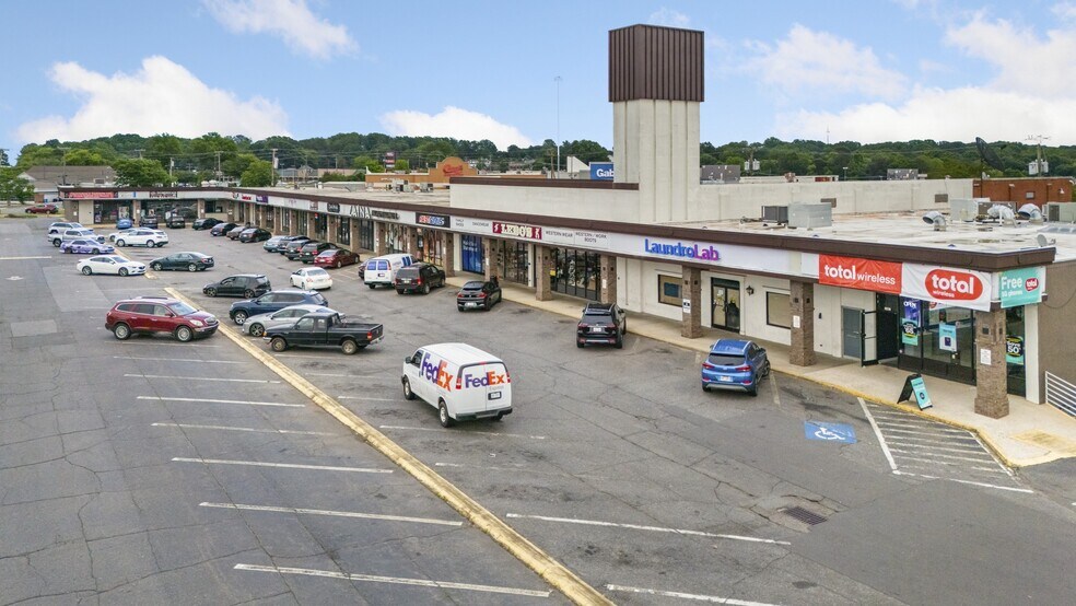 More Photos Of 1403-1493 E Franklin Blvd, Gastonia Unknown For Lease
