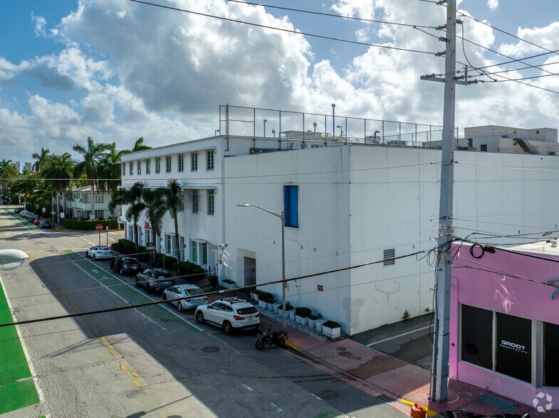 More Photos Of 1560 Lenox Ave, Miami Beach Office For Sale