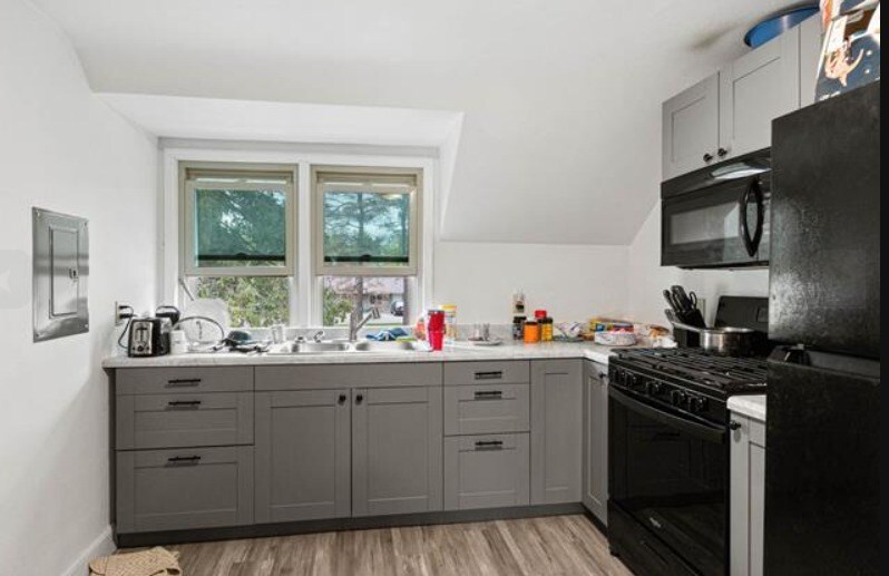 More Photos Of 141 County Road Kk, Amherst Restaurant For Sale