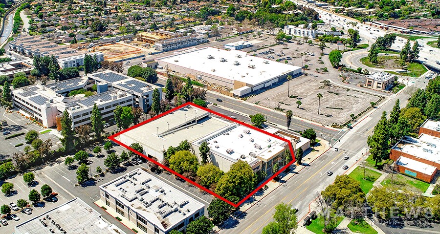 More Photos Of 1530 W West Covina Pky, West Covina Health Club For Lease