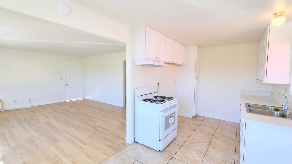 More Photos Of 2325 Angela St, Pomona Apartments For Sale