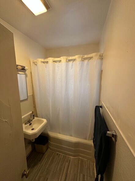 More Photos Of 2345 Cedar St, Holt Apartments For Sale