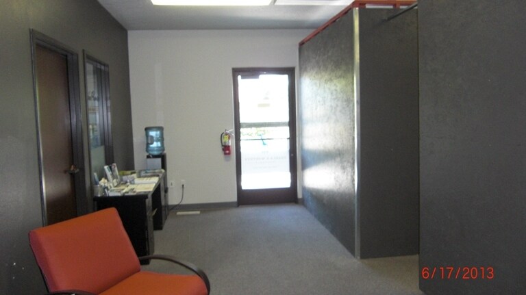 More Photos Of 6015 W Overland Rd, Boise Office For Sale